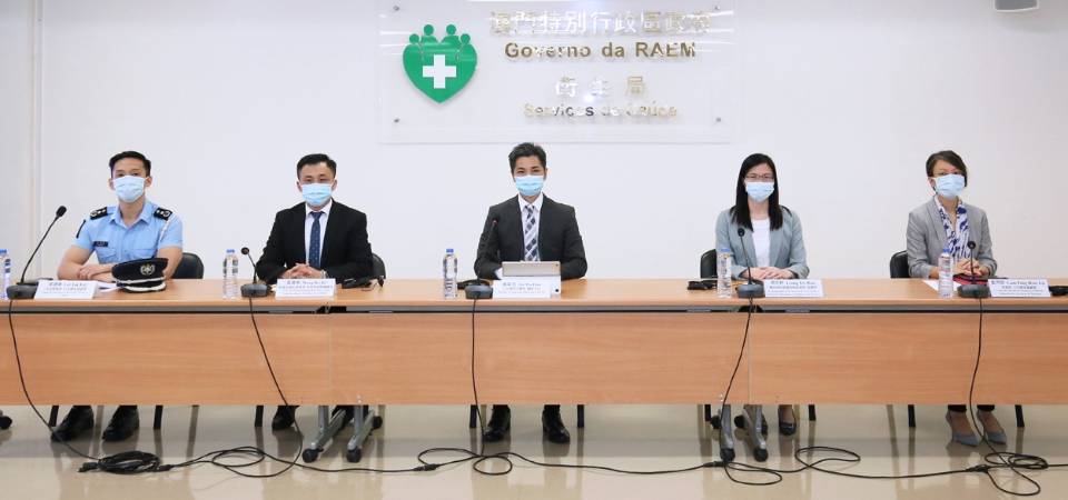 国家卫生健康委员会专家组对特区政府疫情防控工作成效给予肯定 建议采取更积极的措施大力推动新冠病毒疫苗的接种