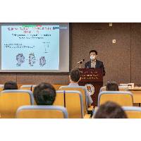 澳大学人分享真菌研究新突破