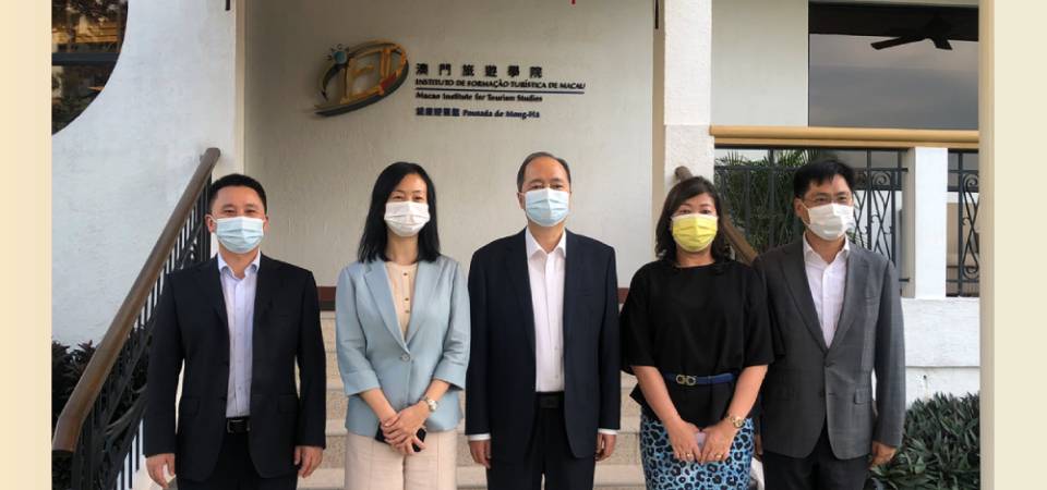 澳门中联办副主任郑新聪到访澳门旅游学院