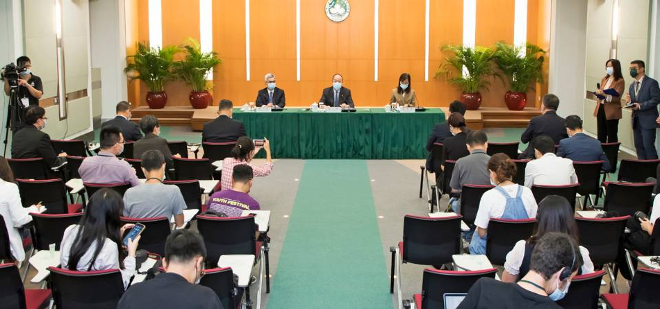 行政长官：倘疫情平稳 国庆节有望恢复与珠海正常通关措施