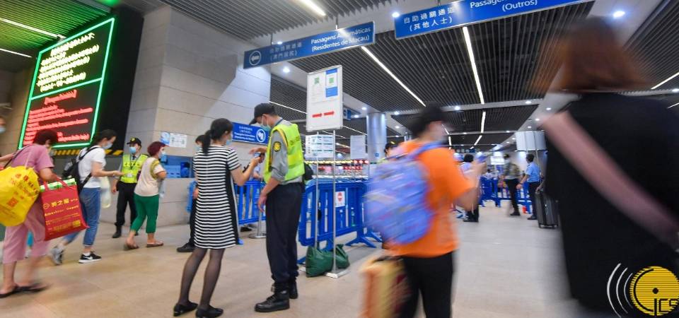 10月6日凌晨起持24小时内核酸测试阴性结果人士 才可进入离境区域