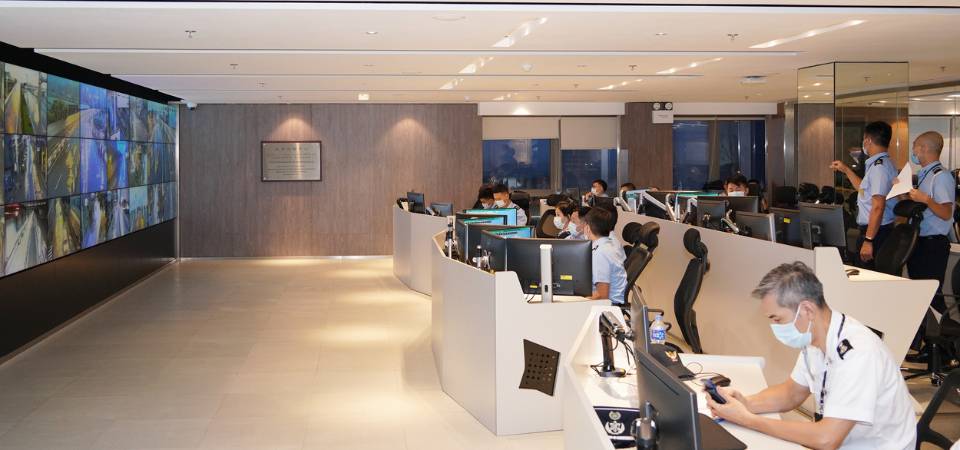 Devido à aproximação do Tufão “Lionrock” o Centro de Operação de Protecção Civil realiza às 6h00 uma reunião para iniciar o trabalho de contingência.