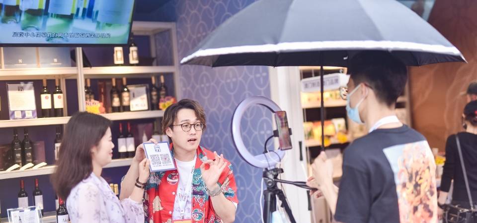 Semana de Macau em Jiangsu encerrada com sucesso e os produtos característicos de Macau e dos países de língua portuguesa foram bem acolhidos por cidadãos locais
