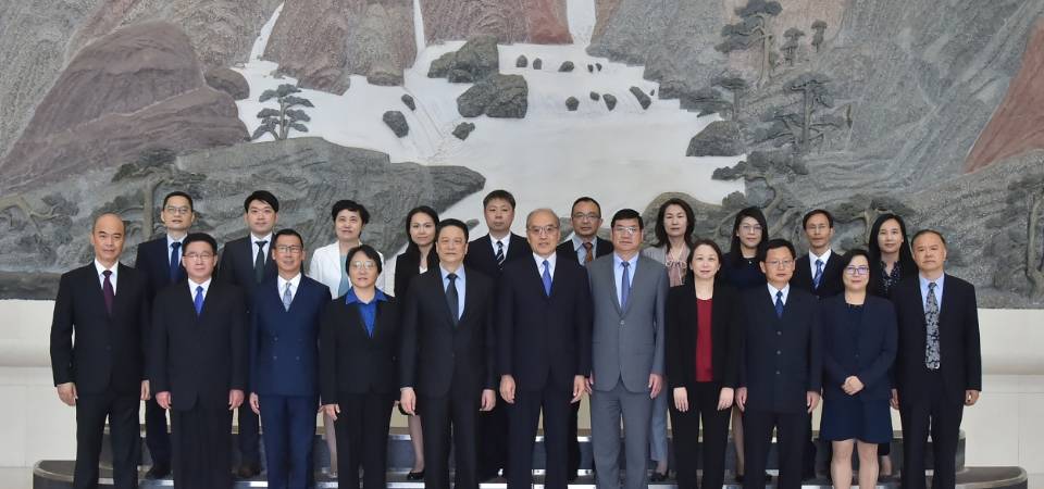 Visita a Beijing da delegação do Ministério Público chefiada pelo Procurador Ip Son Sang