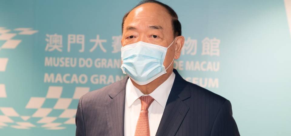 行政长官贺一诚呼吁市民接种新冠疫苗