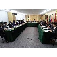 Comissário do Comissariado do Ministério dos Negócios Estrangeiros da China na RAEM, Dr. Liu Xianfa, visitou Secretariado Permanente do Fórum de Macau