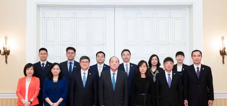 行政长官贺一诚会见浙江大学党委书记任少波