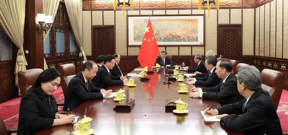 行政长官贺一诚衷心感谢国家领导人的肯定及对澳门特区和同胞的关心与支持