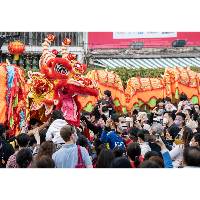 年初三逾9万旅客到澳门度岁　首场花车网红直播逾1,850万人次观赏
