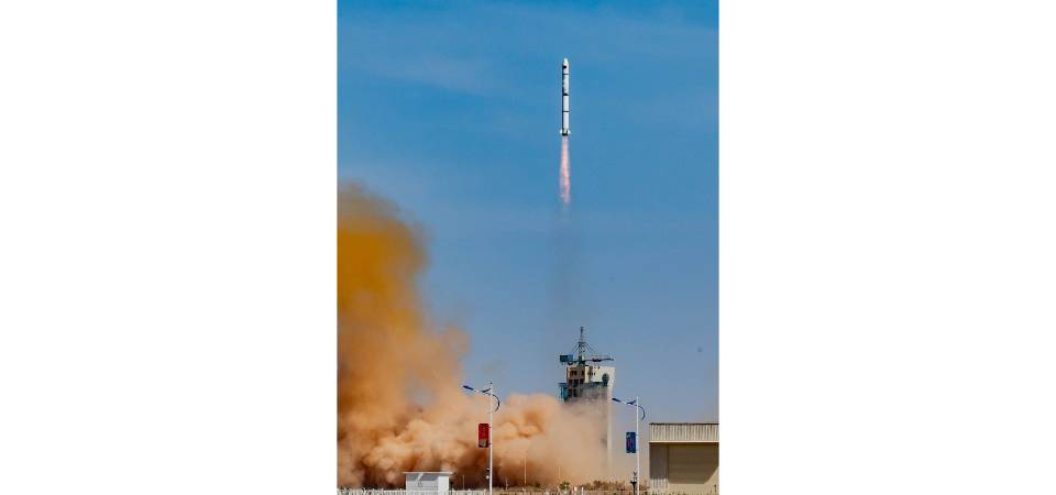 内地与澳门合作研制首颗科学卫星 “澳门科学一号”成功发射