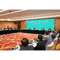 Vice-presidente da 13ª CCPPC e director do Gabinete dos Assuntos de Hong Kong e Macau junto do Conselho de Estado visita Complexo de Plataforma de Serviços para a Cooperação Comercial entre a China e os Países de Língua Portuguesa