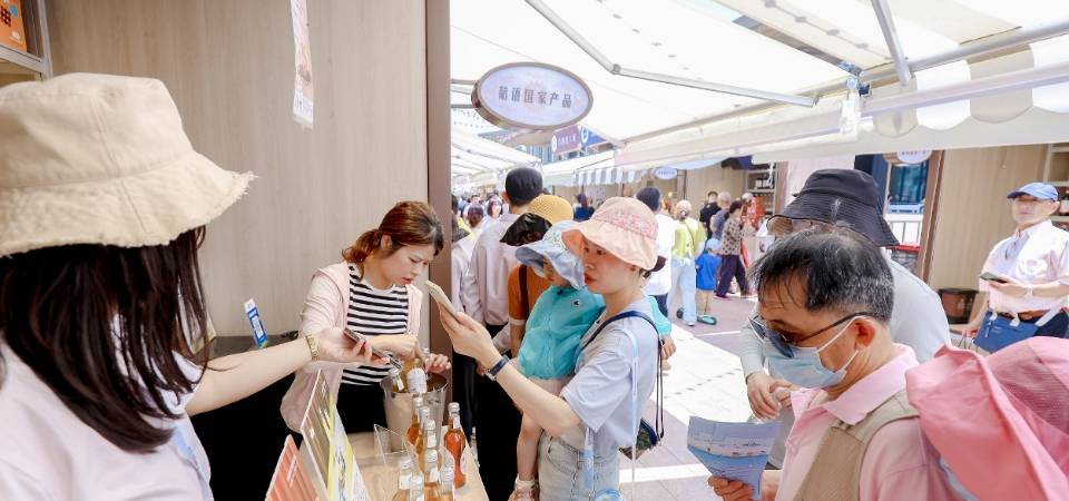 “山东‧青岛澳门周” 28澳企产品销情畅旺