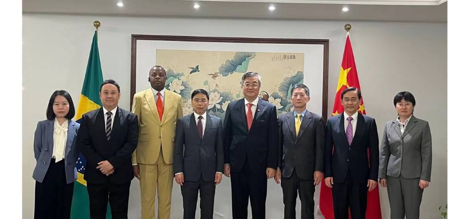中葡论坛常设秘书处访问巴西