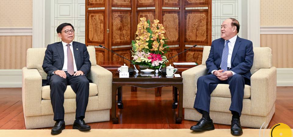 行政长官贺一诚会见中国中车集团有限公司总裁楼齐良
