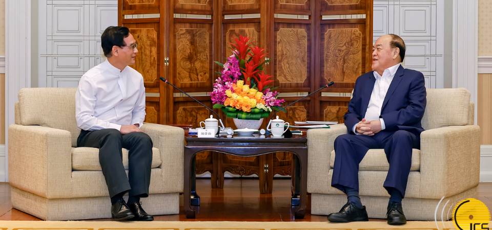 行政长官贺一诚会见香港立法会G19议员一行