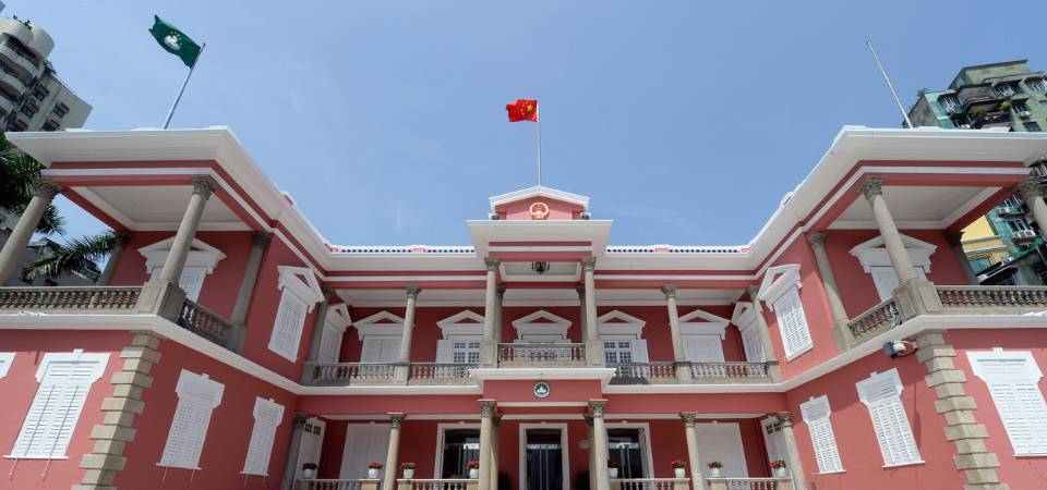 行政长官贺一诚祝贺神舟十五号载人飞船成功返回