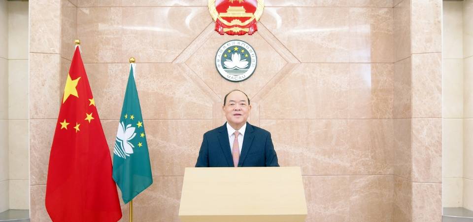行政长官:青年把握学习交流机会 感受国家快速发展成就