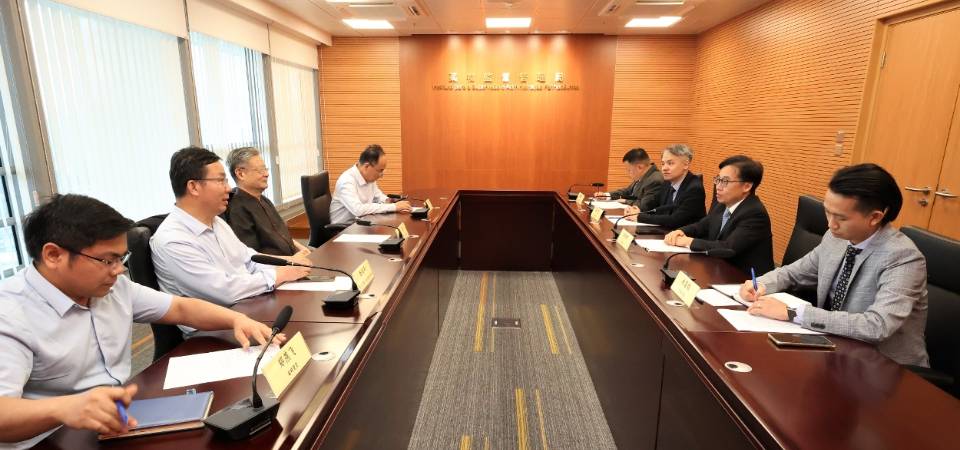 药物监督管理局与北京中医药大学专家 探讨中医名方在澳门转化落地