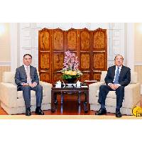 行政长官贺一诚会见 中国建筑集团有限公司党组副书记、总经理张兆祥
