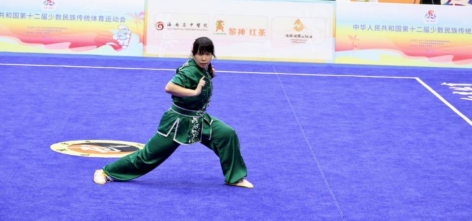 Os 12.º Jogos Tradicionais Nacionais das Minorias Étnicas da República Popular da China – Liao Chio Weng de Macau recebeu o prémio de terceira categoria em arte marcial de minorias étnicas