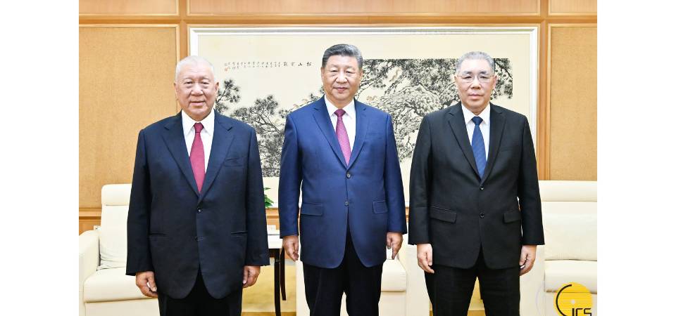 習近平主席會見何厚鏵和崔世安