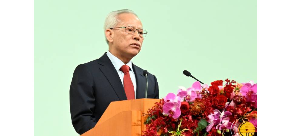 Chefe do Executivo promete liderar a sua equipa para abrir novas perspectivas