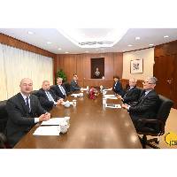 第六任行政長官與立法會主席會面