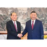 習近平主席會見賀一誠行政長官