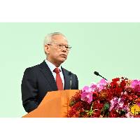 Chefe do Executivo promete liderar a sua equipa para abrir novas perspectivas