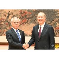 行政长官岑浩辉访穗与广东省委书记黄坤明会面