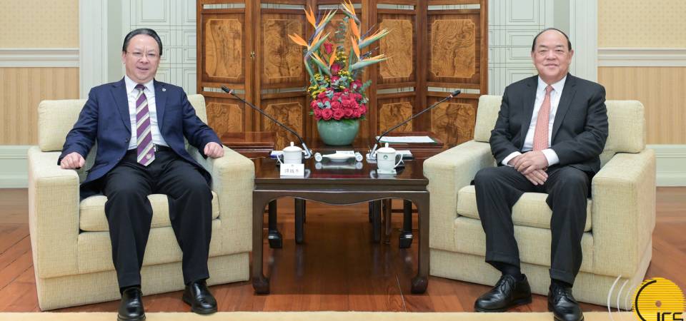行政长官贺一诚会见中国科学院院士、南京大学党委书记谭铁牛