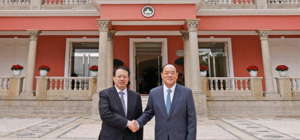 行政长官贺一诚与上海市市长龚正会面