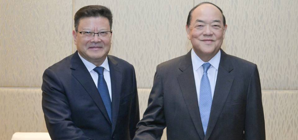 行政长官贺一诚与广东省委副书记、深圳市委书记孟凡利会面