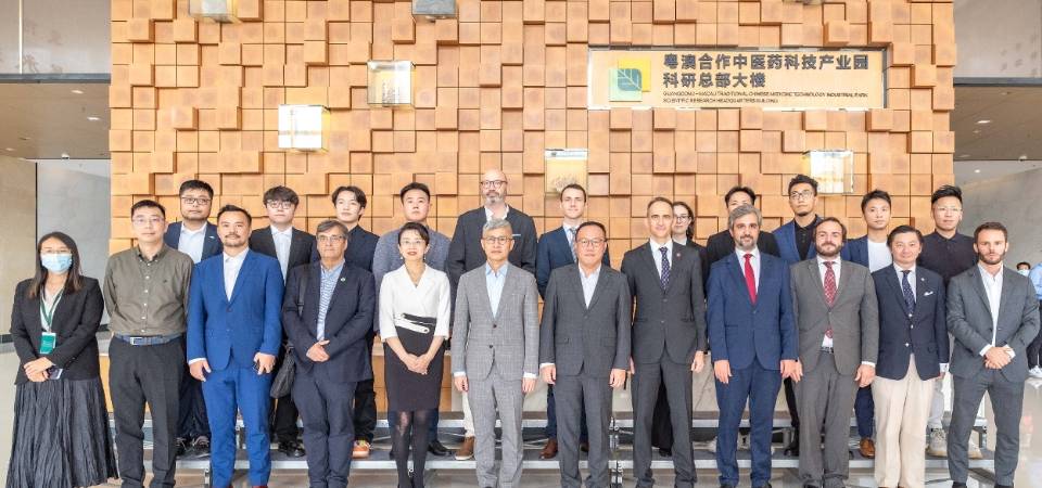 Sessão de esclarecimento das políticas apoiadas por Hengqin para o intercâmbio e a cooperação com os países de língua portuguesa em ciência e tecnologia