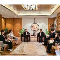 经济财政司司长李伟农出席博鳌亚洲论坛2024年年会