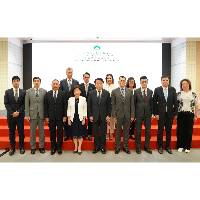 [Sinergia Industrial Macau–Hengqin] Apoio à indústria de convenções e exposições para aproveitar a política de “múltiplas entradas e saídas em grupo” e outras medidas benéficas a Macau do Governo Central