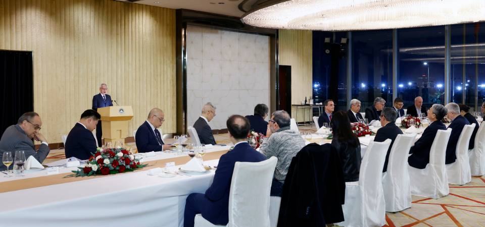 行政長官:期望本地葡英傳媒繼續擔當好國際橋樑角色