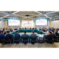 柯嵐率社文團隊聽取多個社團意見