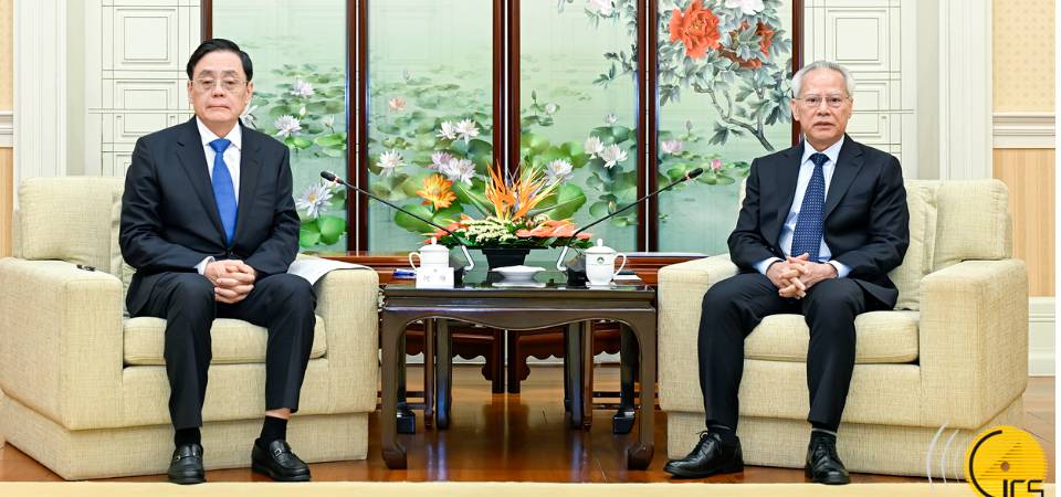 行政長官岑浩輝與全國人大常委會副委員長、中國紅十字會會長何維會面