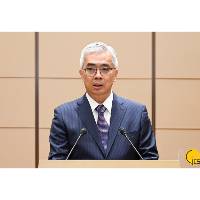 新任主要官员继续为澳门发展建设贡献力量