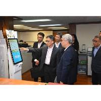 行政法务司司长黄少泽视察辖下多个部门 勉励部门人员团结协作进取担当