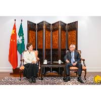 Chefe do Executivo reúne-se com Vice-presidente do Supremo Tribunal Popular