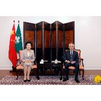 行政长官岑浩辉与全国政协副主席咸辉会面