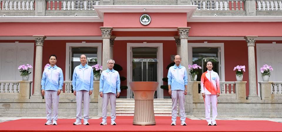 全城欢腾迎全运　澳门赛区火炬传递圆满举行