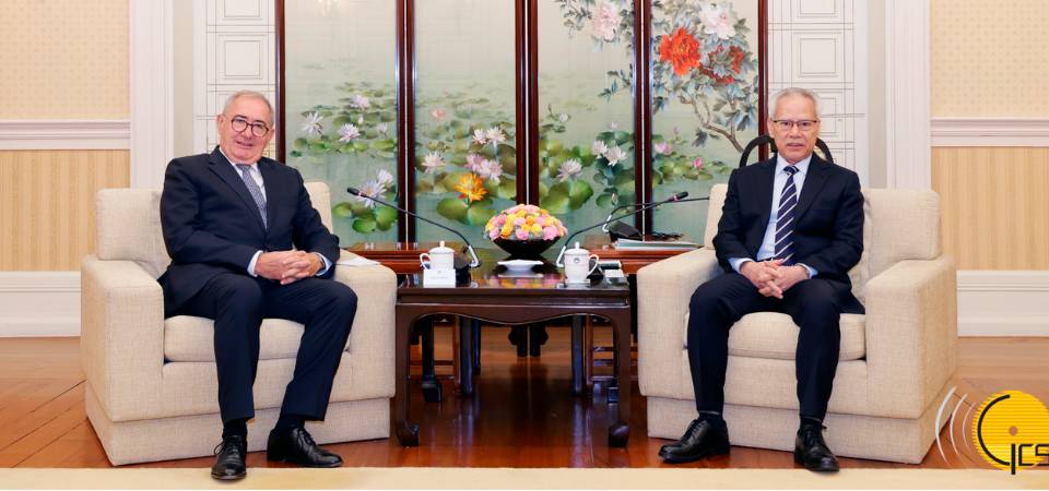 行政長官岑浩輝與葡萄牙議會外事委員會主席塞薩里奧會面