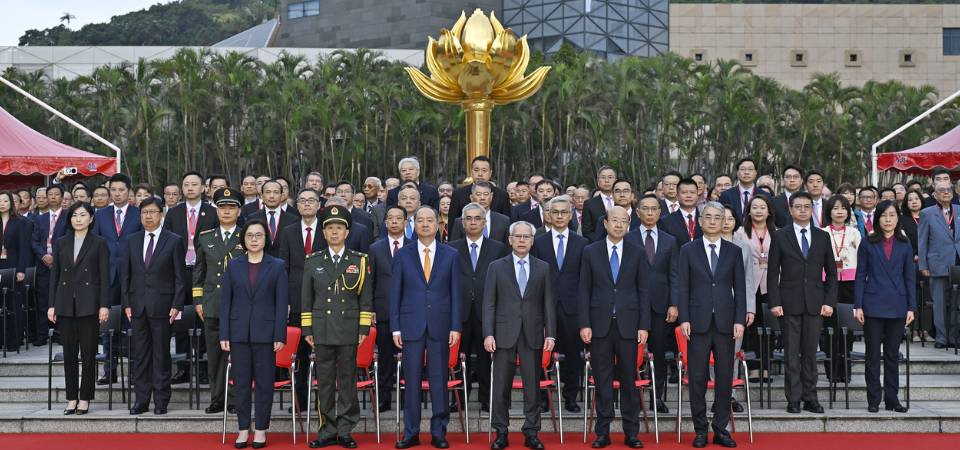 岑浩辉：在服务强国建设新征程中实现自身更好发展