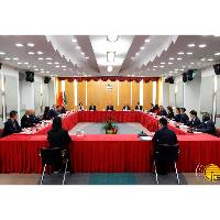 行政長官岑浩輝就制定本年度施政報告聽取公職人員協會意見