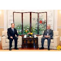 行政长官岑浩辉与江门市委书记陈岸明会面