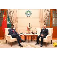 行政長官岑浩輝與聯合國大學校長兼聯合國副秘書長奇利齊·馬瓦拉會面