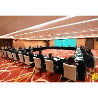 行政长官岑浩辉就制定本年度施政方针听取经济学者及专家学者意见